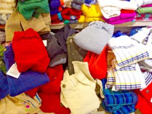 【子ども服の処分】なかなか捨てられない子ども服をすっきり処分するコツ
