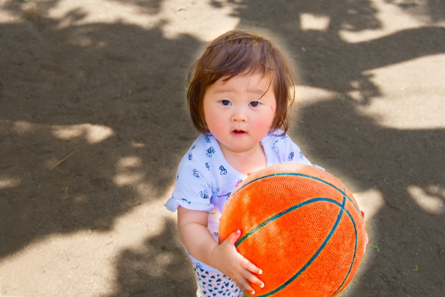 【1歳】ボール遊びのアイデア