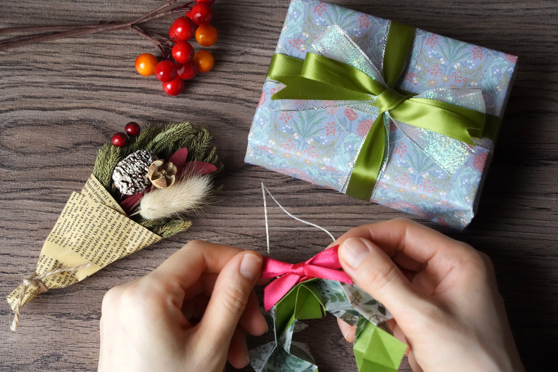 折り紙で作るクリスマス飾り16選！サンタやトナカイなど簡単アイデア